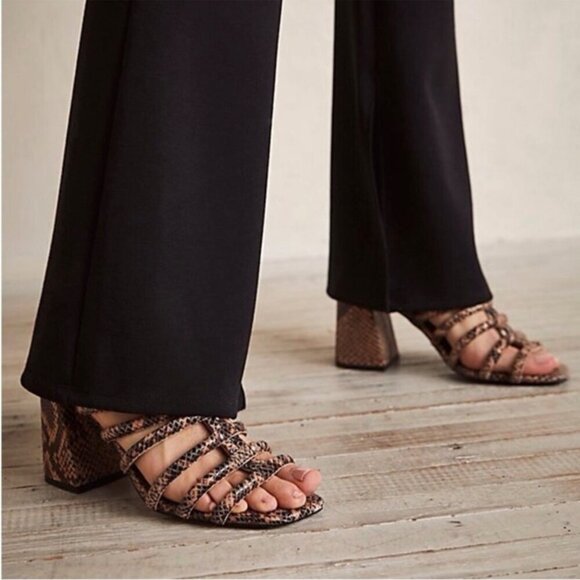 Free People Colette Caged Sandals Snakeskin Python Heels Party Dressy Tan Size 6 - Picture 10 of 10